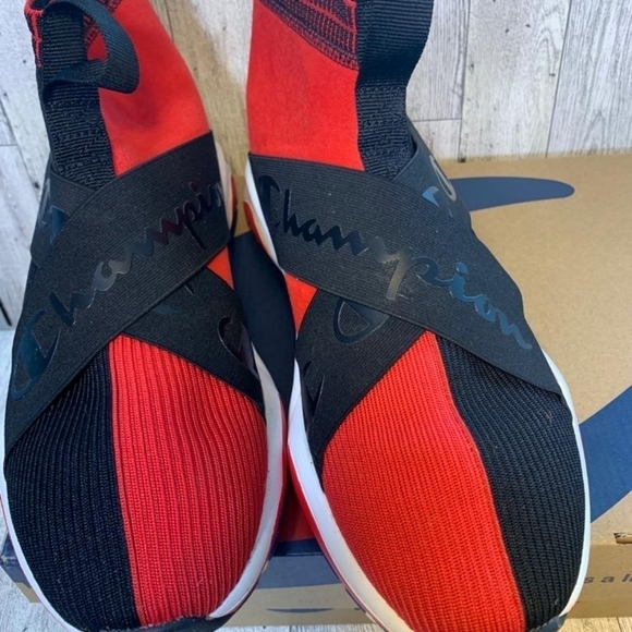 Champion Mens Black and red High Top soft shoes Size 9.5 - Picture 2 of 6